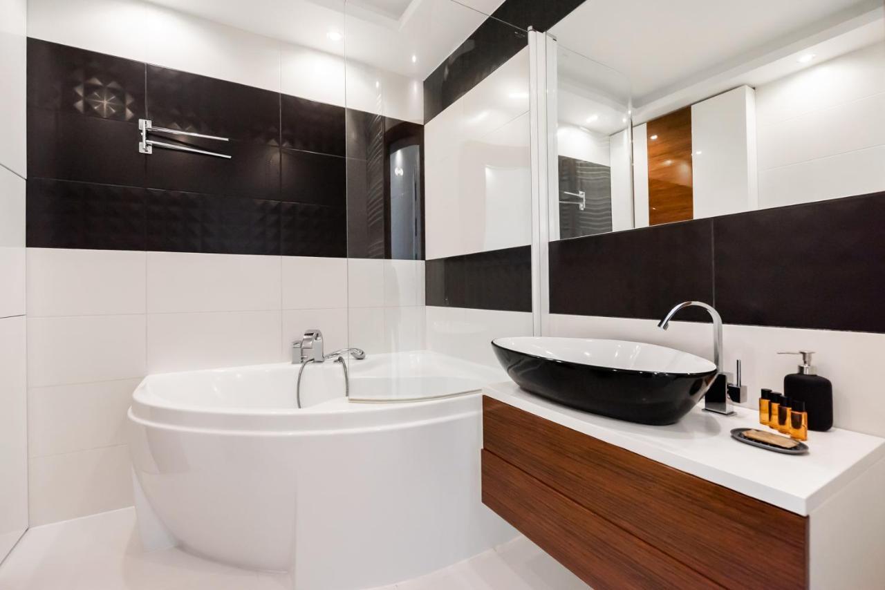 Bluszczanska Modern Urban Apartment Varşovia Exterior foto